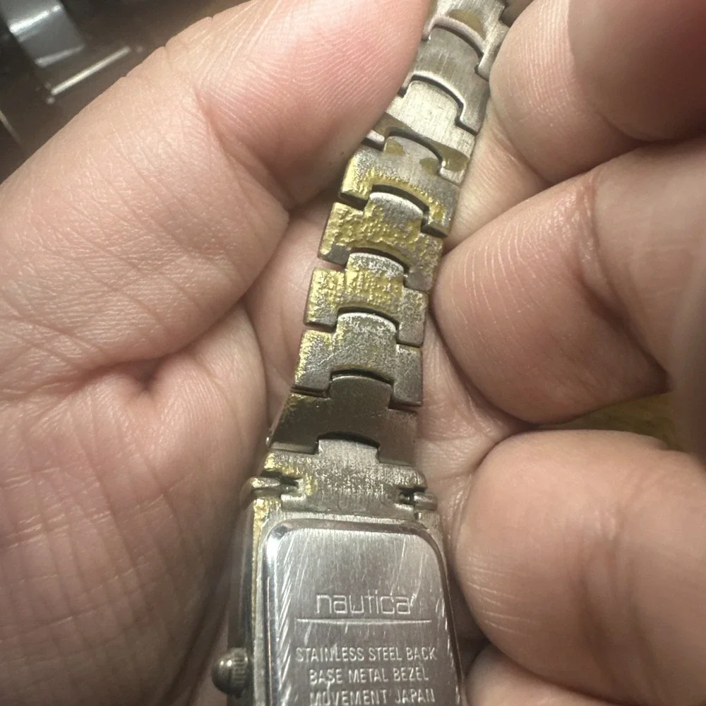 Working VTG Nautica Ladies Watch Silver Tone Quartz New Battery 21mm Fit 6.25